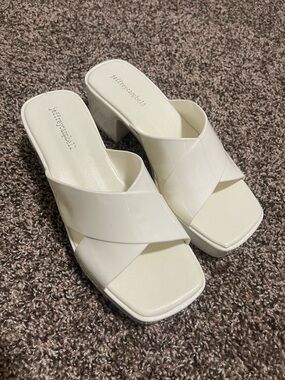Jeffrey Campbell Bubblegum Sandals White/Ivory Size 9
